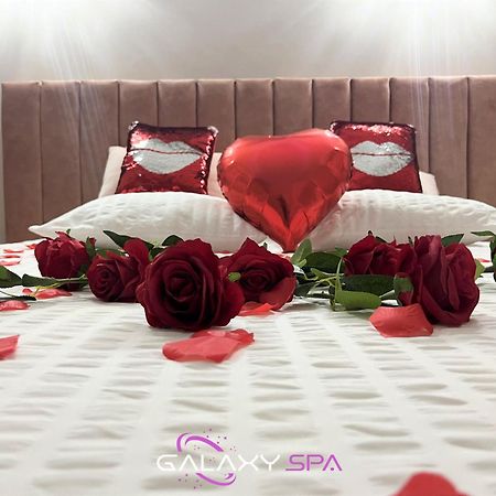 Champigneulles Galaxy Spa - Suite Venus Jacuzzi Et Sauna Privatif מראה חיצוני תמונה