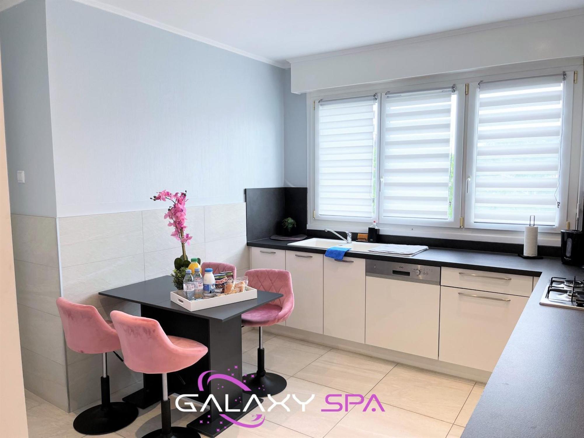 Champigneulles Galaxy Spa - Suite Venus Jacuzzi Et Sauna Privatif מראה חיצוני תמונה