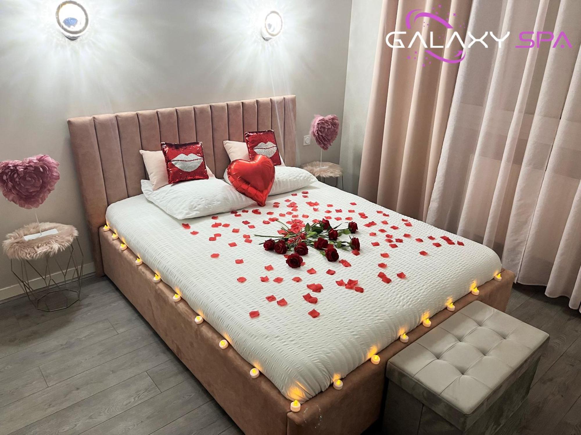 Champigneulles Galaxy Spa - Suite Venus Jacuzzi Et Sauna Privatif מראה חיצוני תמונה