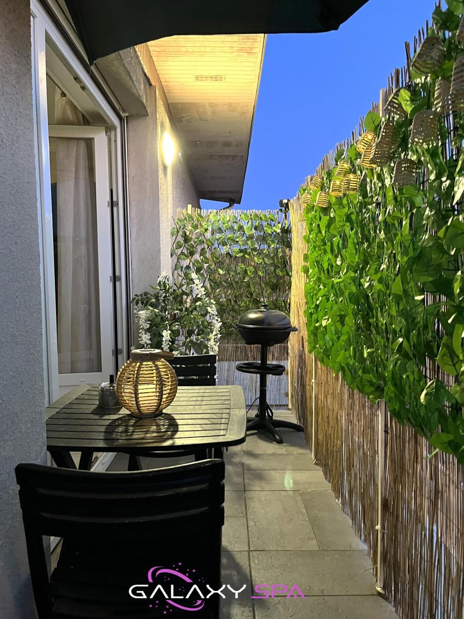 Champigneulles Galaxy Spa - Suite Venus Jacuzzi Et Sauna Privatif מראה חיצוני תמונה