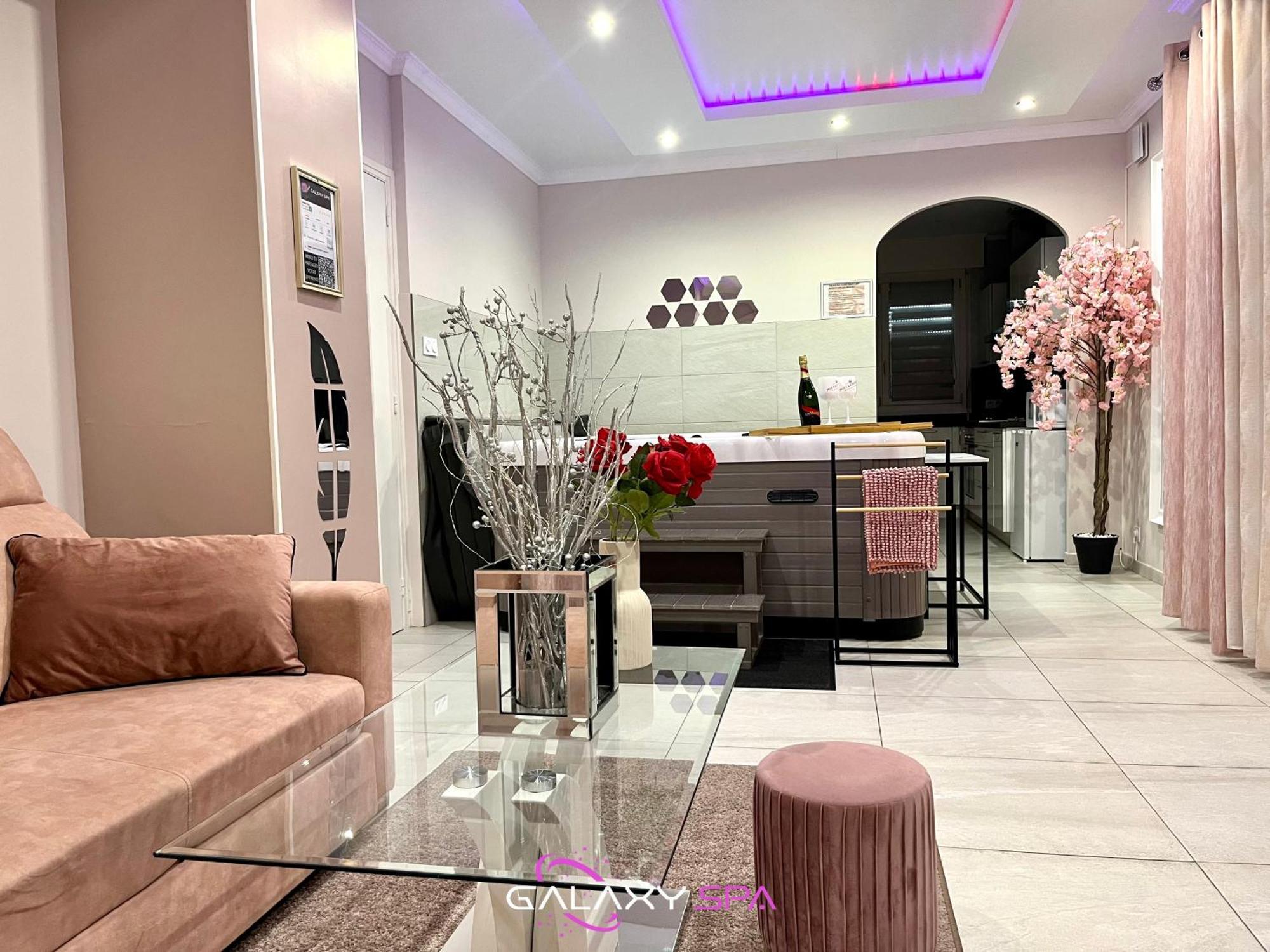 Champigneulles Galaxy Spa - Suite Venus Jacuzzi Et Sauna Privatif מראה חיצוני תמונה